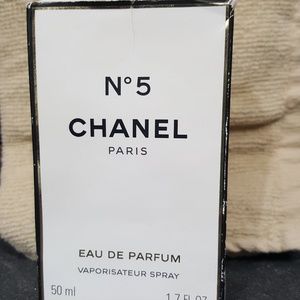 Chanel No 5